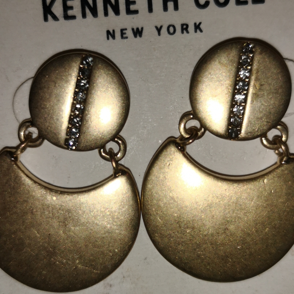 Kenneth Cole gold tone earrings 🔥🧱 - Picture 5 of 7